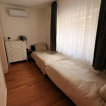 شقة Castello Rosso Pilisvörösvár